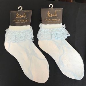 Petals DEADSTOCK set of 2 Vintage Anklet Socks